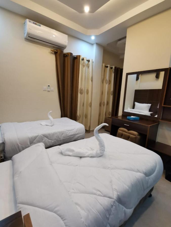 Nice View Hotel فندق الأطلالة الجميلة للعائلات فقط Aqaba Bagian luar foto